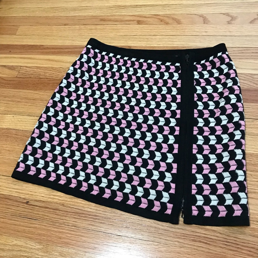Missoni Black and Pink Mini Skirt - Picture 4 of 7